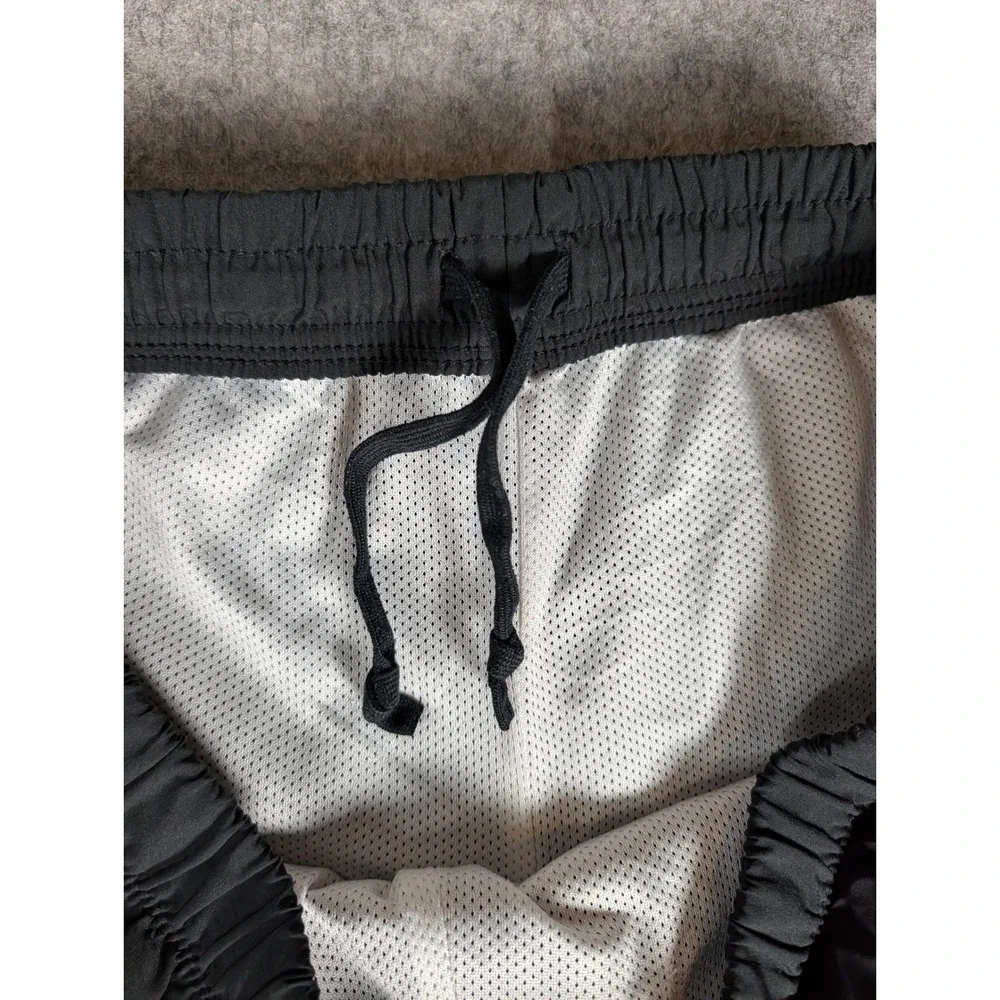 Nike Performance Mens Running Shorts Black Grey Mesh Side Stripe RN56323 L